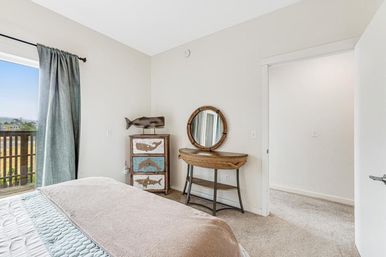 Apartamento Serenity By The Sea Rockaway Beach Exterior foto